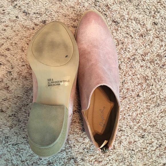 Booties - Picture 4 of 4